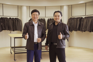 Bác Đỗ Triệu là diễn viên - Trải nghiệm mẫu áo da Trung niên 2022